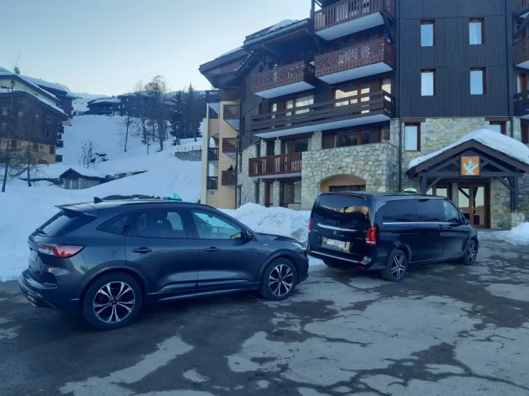 Taxi pour transfert aéroport, Albertville, ARLY Ambulances et Taxis SN